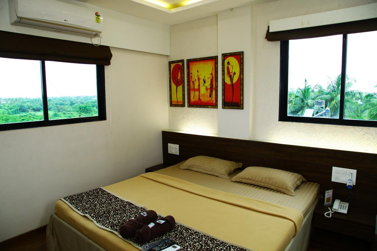 Hotel Maratha Residency Ratnagiri Bagian luar foto
