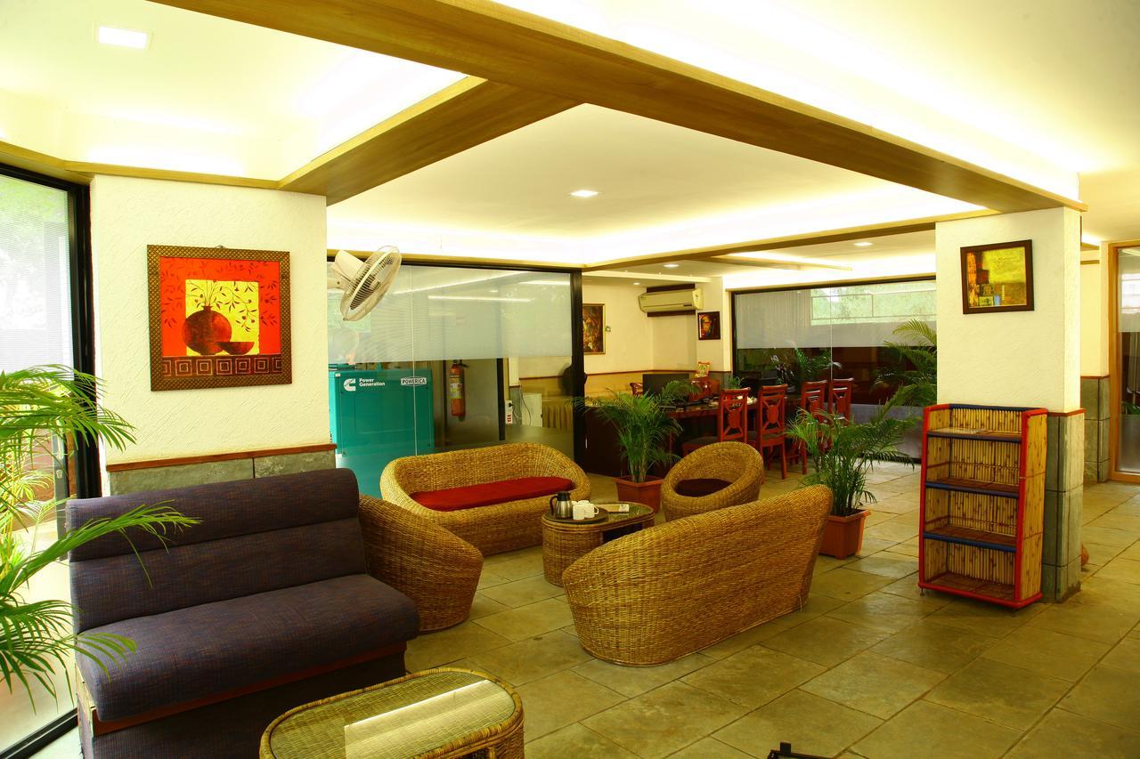 Hotel Maratha Residency Ratnagiri Bagian luar foto