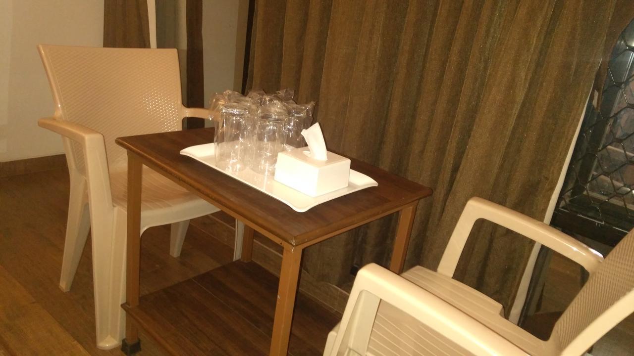 Hotel Maratha Residency Ratnagiri Bagian luar foto