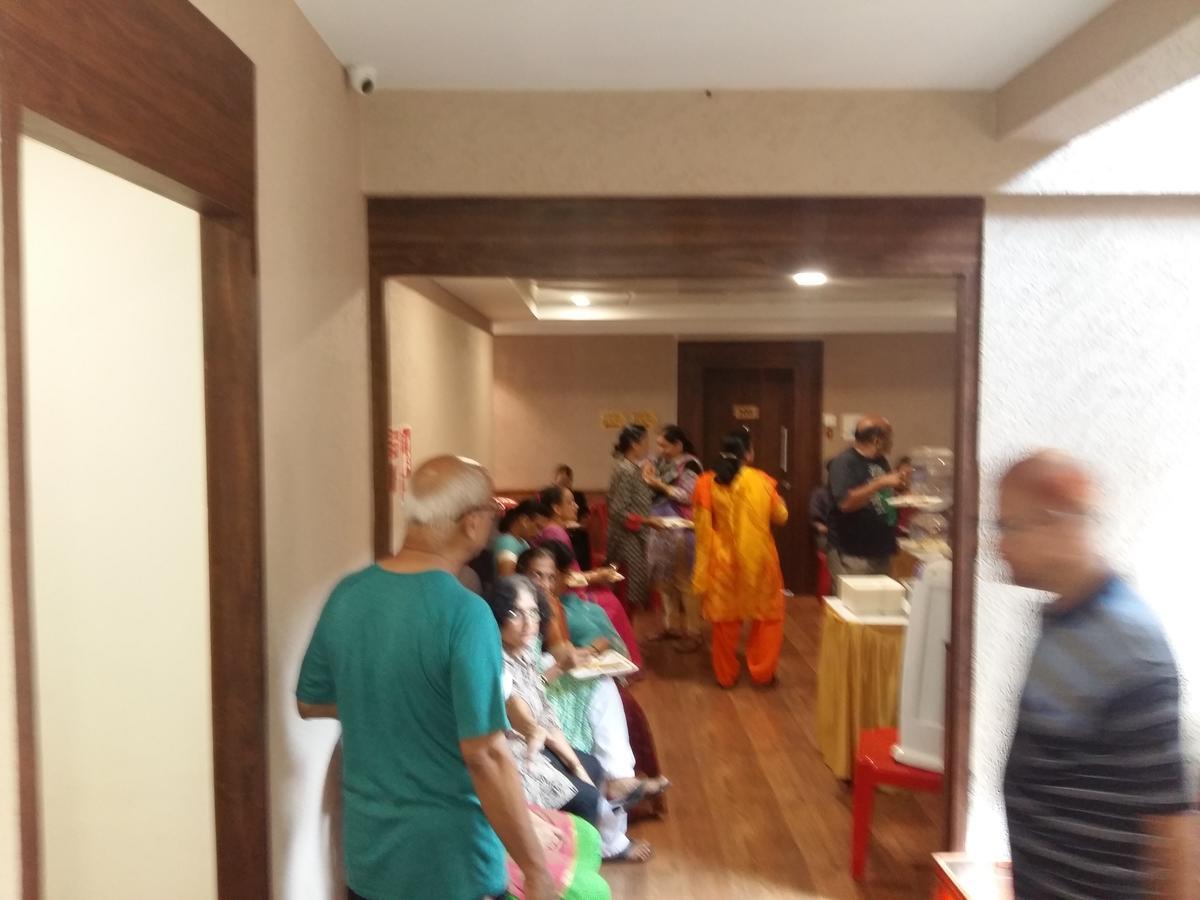 Hotel Maratha Residency Ratnagiri Bagian luar foto